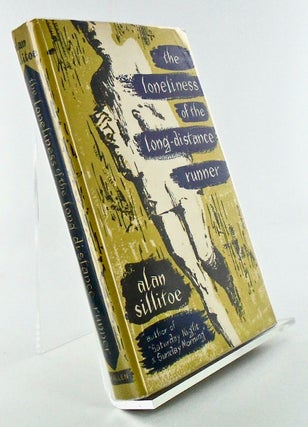 Item #2541 THE LONELINESS OF THE LONG-DISTANCE RUNNER. Alan SILLITOE